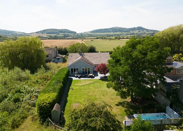 Magnificent 3-Bedroom Home With Swim Spa