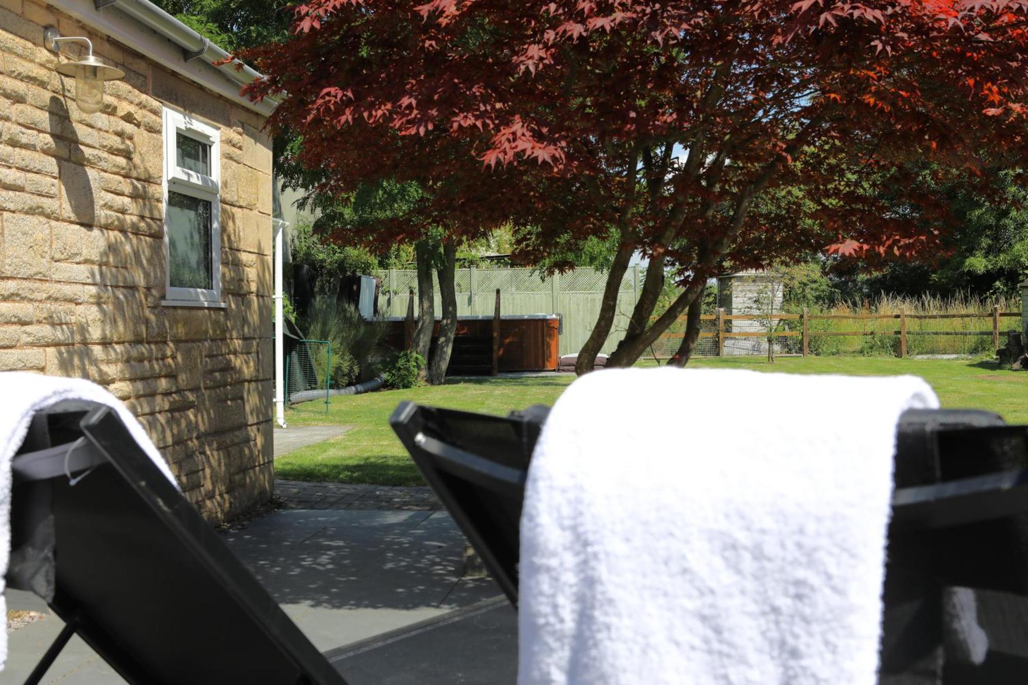 Holiday home Magnificent 3-bedroom With Swim